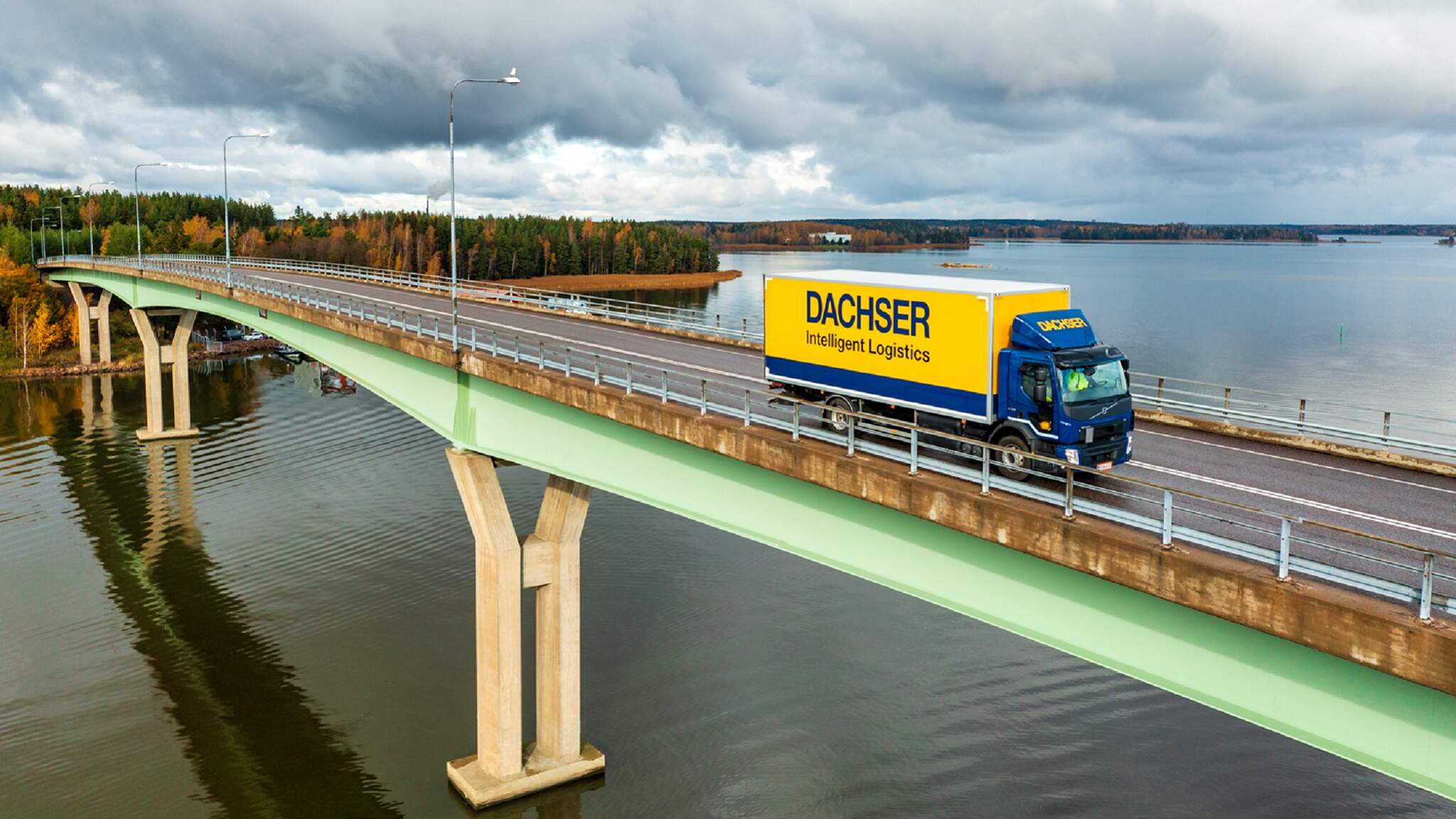 DACHSER overtager joint venture i Finland og integrerer logistikvirksomheden fuldt ud i sin nordiske vejtransportorganisation. DACHSER overtager joint venture i Finland og integrerer logistikvirksomheden fuldt ud i sin nordiske vejtransportorganisation.