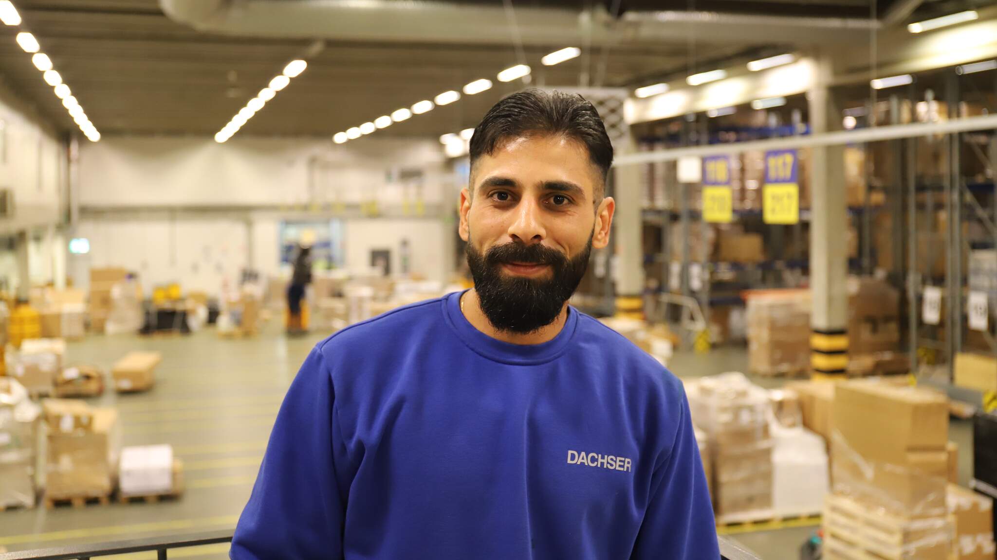 Zaid Abdulaali, Logistics Operative på DACHSER Swedens terminal i Stockholm.